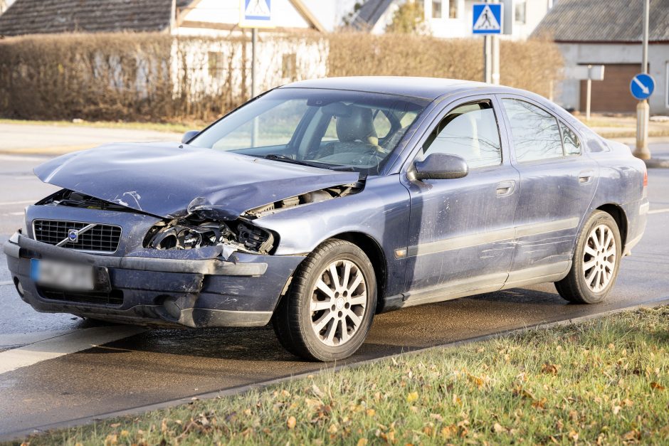 Avarija Raudondvario plente: negaliojo vieno vairuotojo pažymėjimas