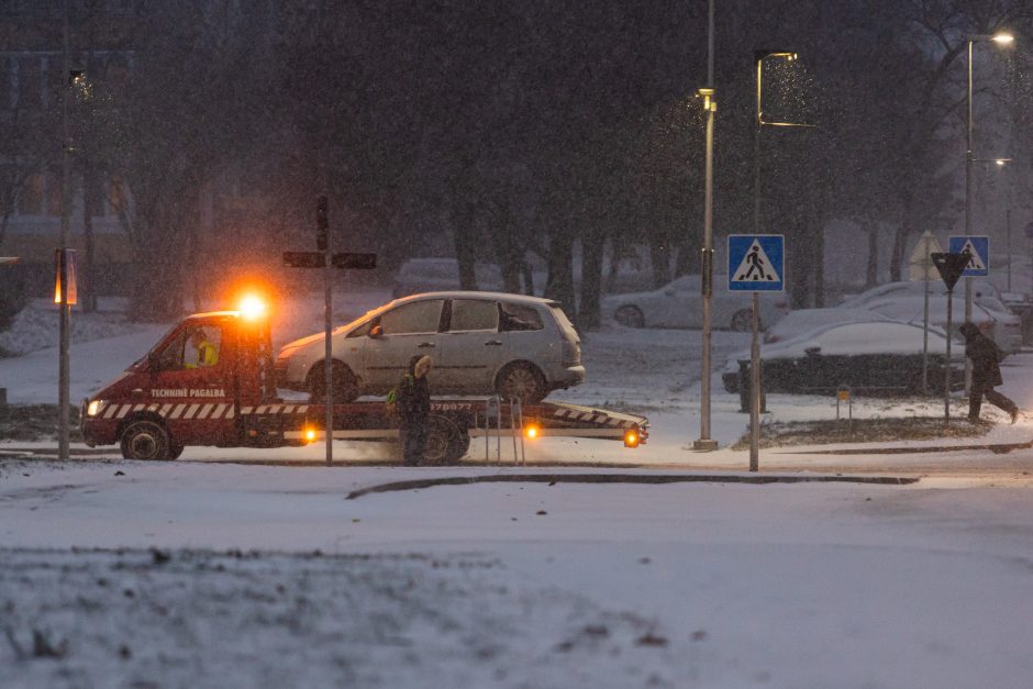 Apie orų maišalynę: Lietuva padalinta į keletą dalių