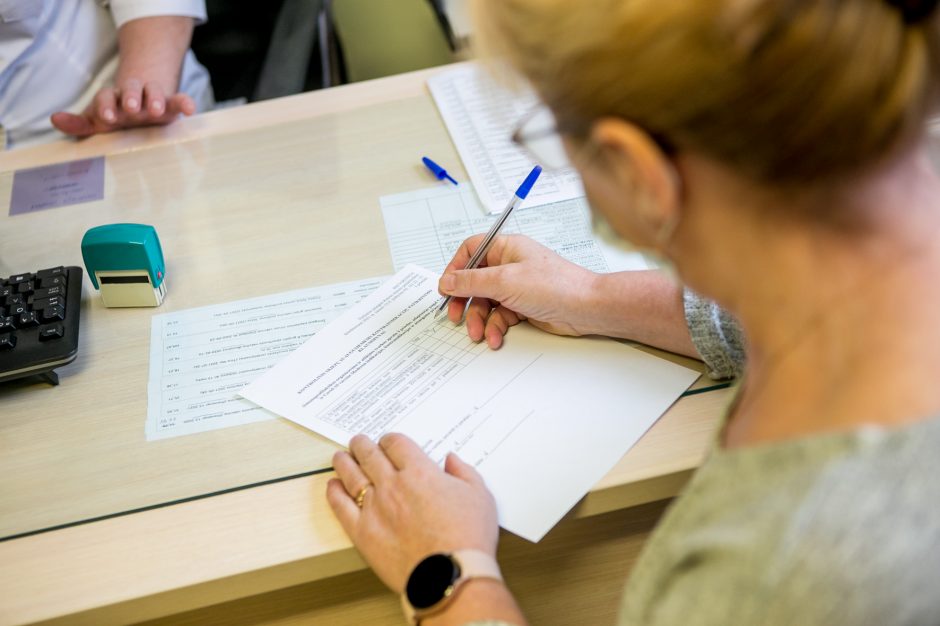 Vakcinacijos nuo COVID-19 tempai Kaune išaugo: gyventojai noriai renkasi trečiąją dozę