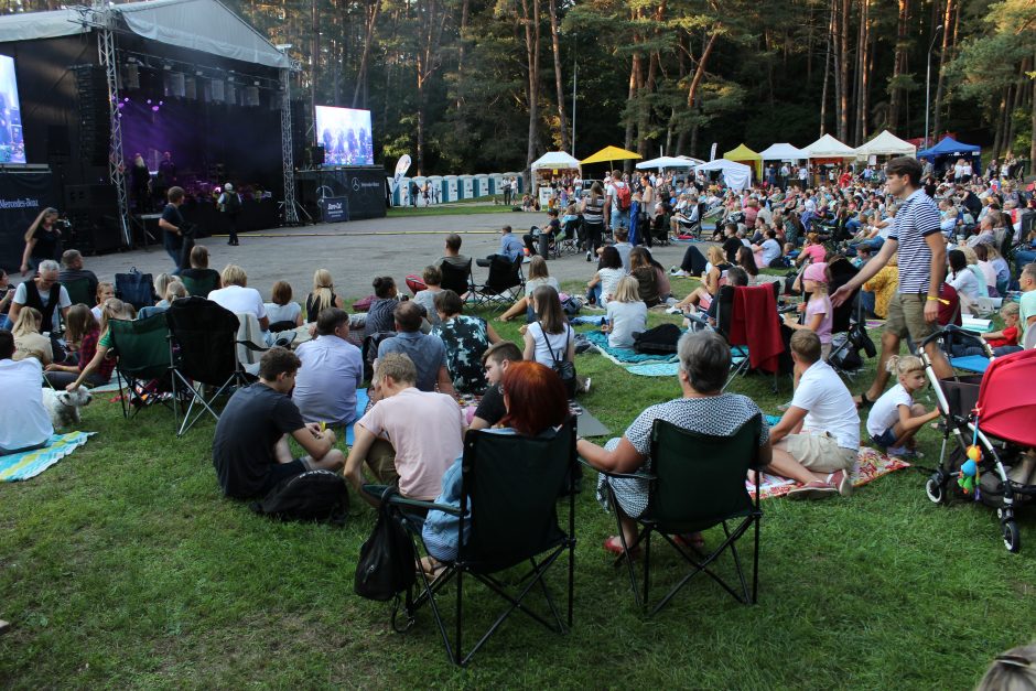 Festivalio „Purpurinis vakaras“ klausytojus pakėlė lietuviškai uždainavę gruzinai 