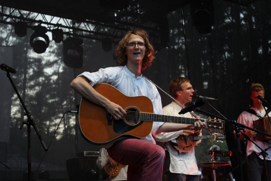 Festivalio „Purpurinis vakaras“ klausytojus pakėlė lietuviškai uždainavę gruzinai 