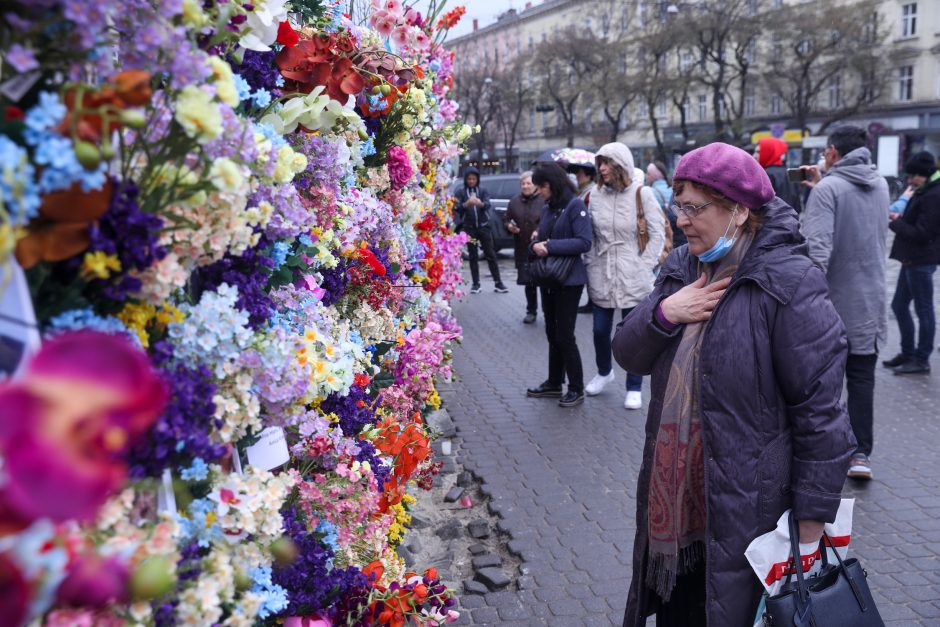 Lvivo centre esančiame monumente žuvusiems Ukrainoje – ir M. Kvedaravičiaus nuotrauka