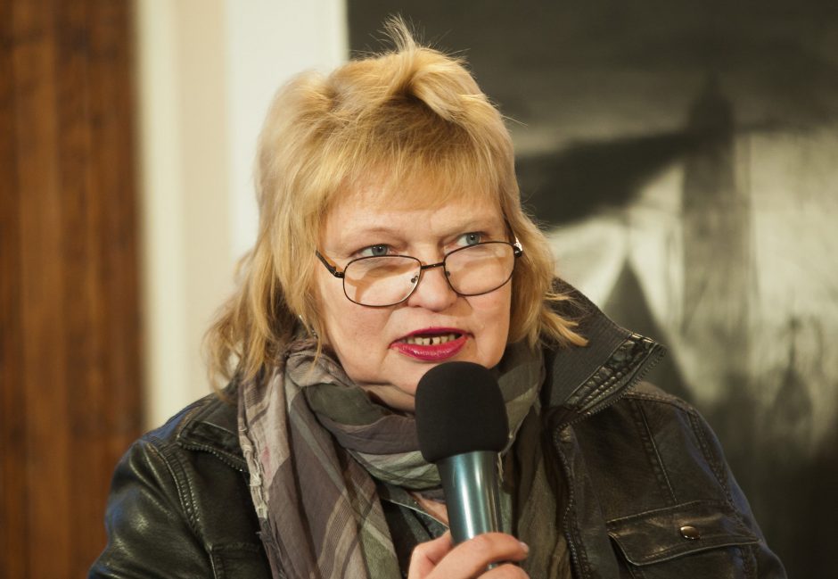 Mirė filosofė, literatūros kritikė J. Baranova