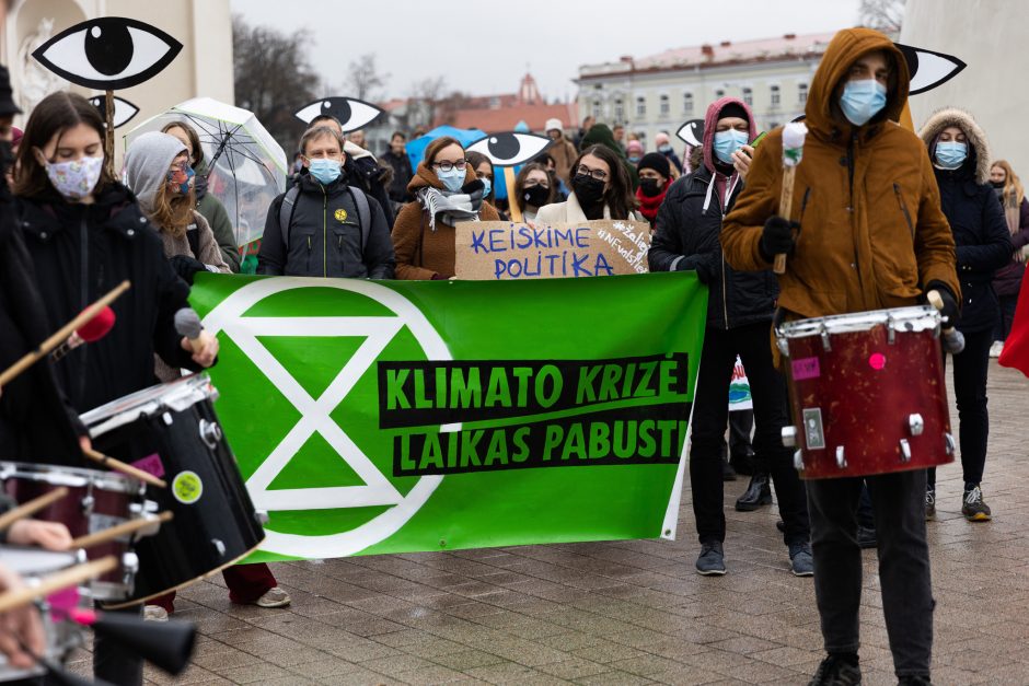 Protestuojantieji dėl migracijos politikos: tai – demokratijos egzaminas