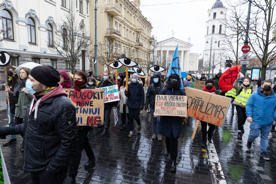 Protestuojantieji dėl migracijos politikos: tai – demokratijos egzaminas