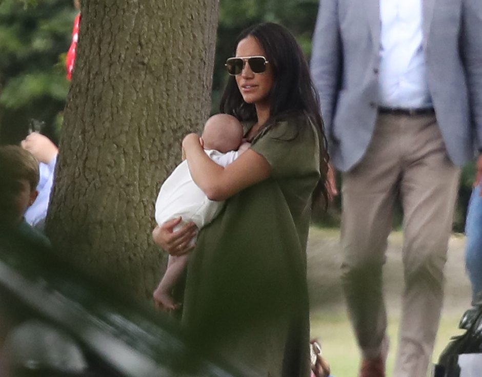 Pirmąkart viešumoje užfiksuota M. Markle su sūnumi: draugijoje – ir K. Middleton