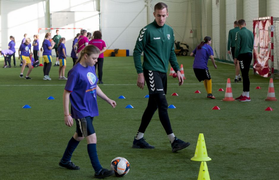 Ypatingų poreikių vaikams – futbolo profesionalų dėmesys