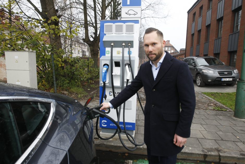 Klaipėdoje elektromobiliams – dar viena įkrovimo stotelė