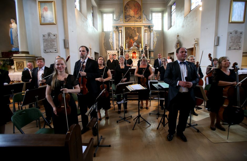 Skarulių muzikos festivalio uždarymo akordai pavergė klausytojų širdis