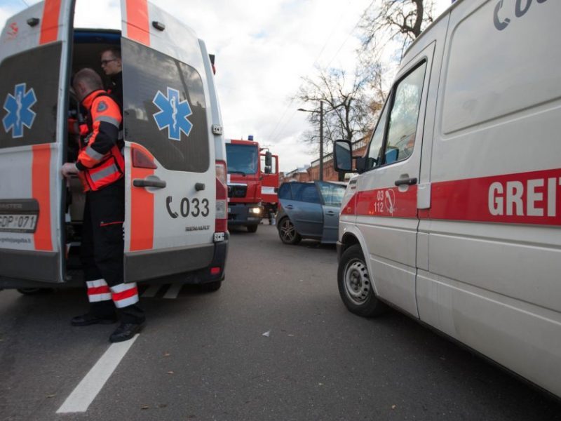 Per savaitę šalies keliuose žuvo jauna vairuotoja, sužeistas 71 eismo dalyvis