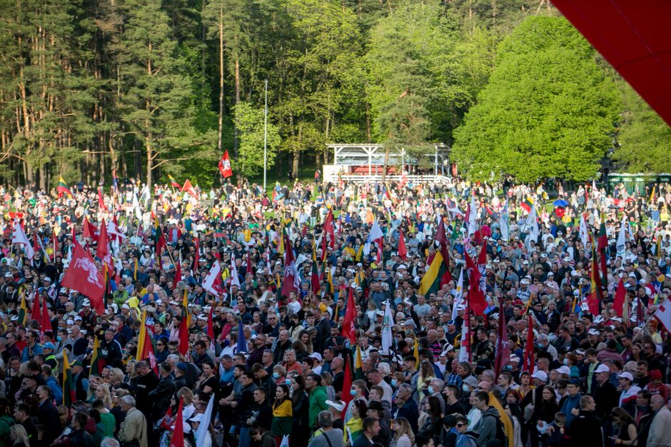 Vilniaus valdžia: užfiksavome, kad Šeimos gynimo marše buvo gausiai vartojami alkoholiniai gėrimai