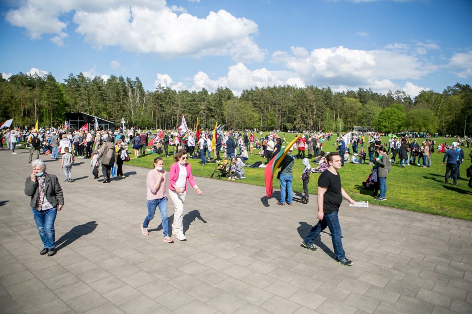 Vilniaus valdžia: užfiksavome, kad Šeimos gynimo marše buvo gausiai vartojami alkoholiniai gėrimai