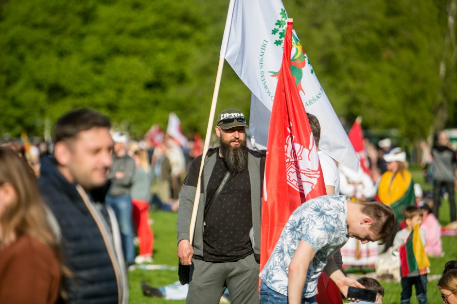 Vilniaus valdžia: užfiksavome, kad Šeimos gynimo marše buvo gausiai vartojami alkoholiniai gėrimai