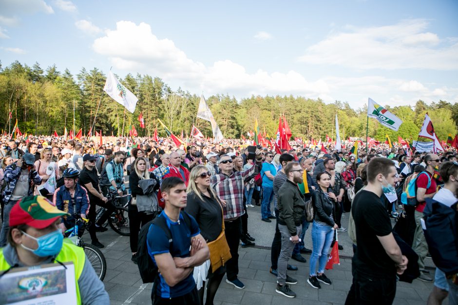 Vilniaus valdžia: užfiksavome, kad Šeimos gynimo marše buvo gausiai vartojami alkoholiniai gėrimai