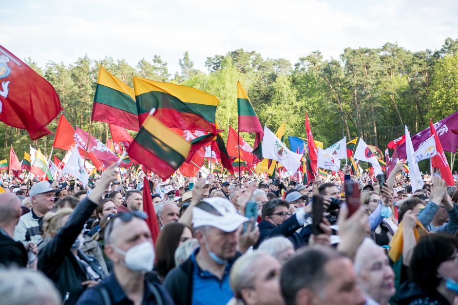 Vilniaus valdžia: užfiksavome, kad Šeimos gynimo marše buvo gausiai vartojami alkoholiniai gėrimai