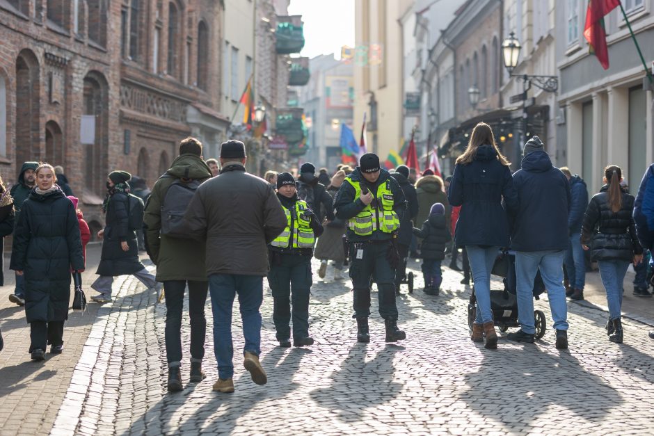 V. Landsbergis: policija lazdos neperlenkė, tą padarė nutarusieji versti valdžią Lietuvoje