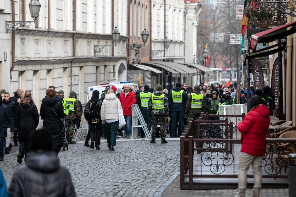 V. Landsbergis: policija lazdos neperlenkė, tą padarė nutarusieji versti valdžią Lietuvoje