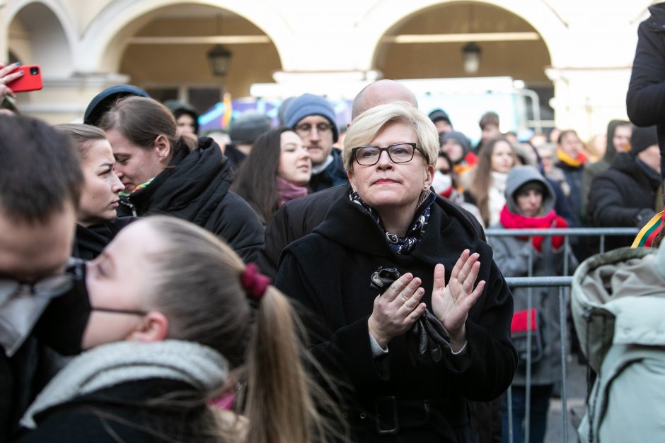 V. Landsbergis: policija lazdos neperlenkė, tą padarė nutarusieji versti valdžią Lietuvoje