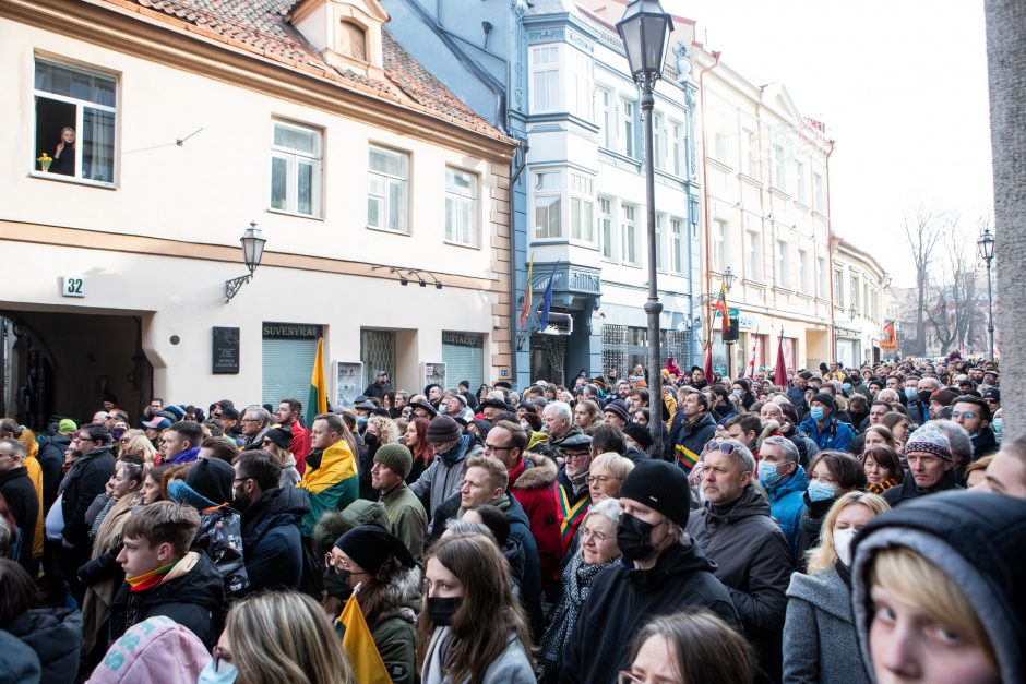 V. Landsbergis: policija lazdos neperlenkė, tą padarė nutarusieji versti valdžią Lietuvoje