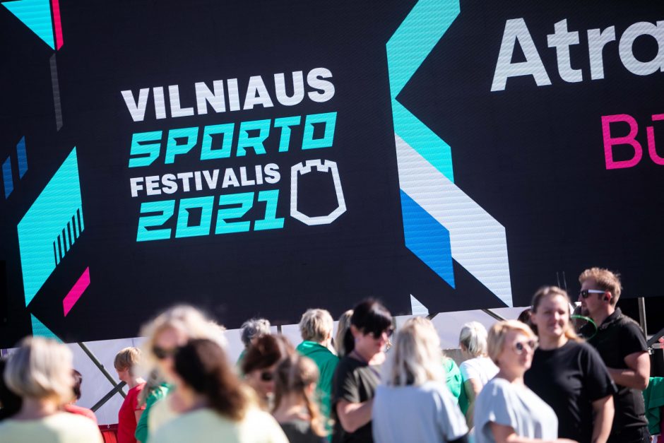 Vilniaus sporto festivalis finišavo štangos spaudimo rekordo šturmu