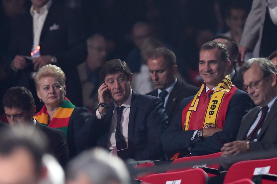 Krepšinio čempionato finalą prezidentė stebi su Ispanijos karaliumi