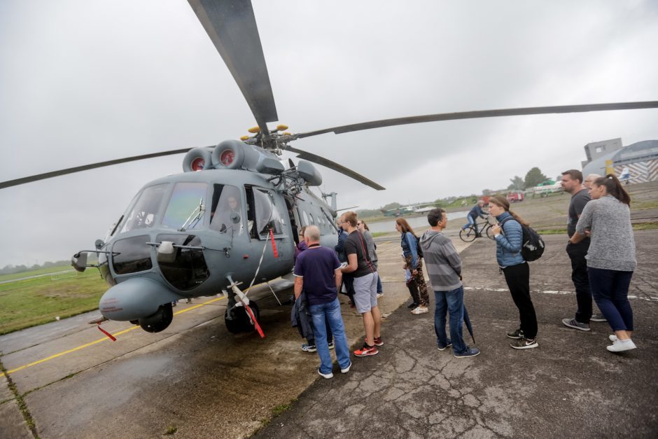 Kauno aviacijos šventėje – nuo akrobatinių triukų iki koncertų ir Lietuvos rekordo