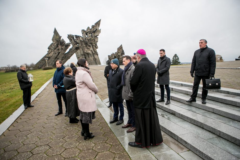 Apsilankę IX forte dvasininkai kvietė apgailėti ir melstis 