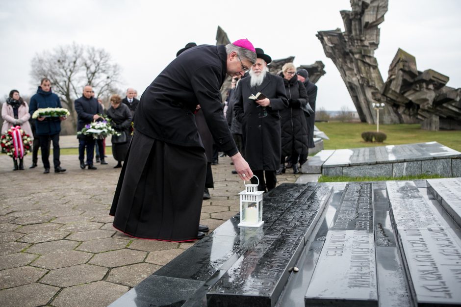 Apsilankę IX forte dvasininkai kvietė apgailėti ir melstis 