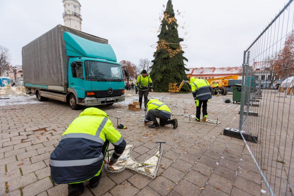 Kalėdų eglės įžiebimas Kaune – su žvaigdžių skliautu ir be fejerverkų 