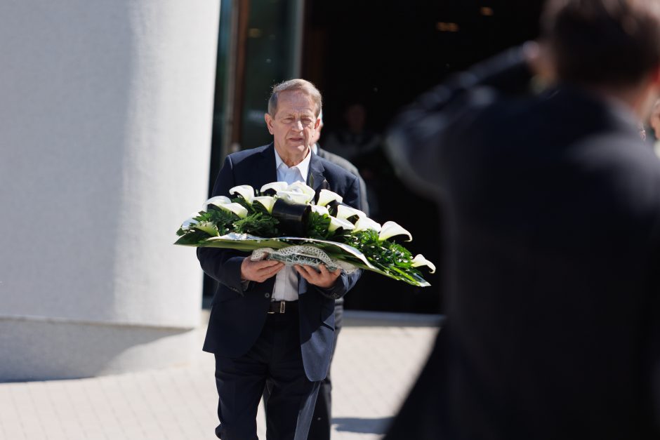 Legendinio krepšininko A. Sabonio mama amžinojo poilsio atgulė Karmėlavos kapinėse 