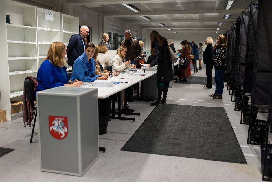 Opozicinės partijos rems viena kitos kandidatus, besivaržančius su konservatoriais