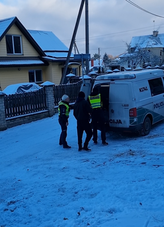 Drama Karmėlavos pušyne tęsiasi: ekskavatorium bandė mus nustumti