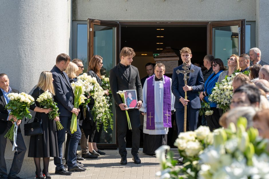 Legendinio krepšininko A. Sabonio mama amžinojo poilsio atgulė Karmėlavos kapinėse 