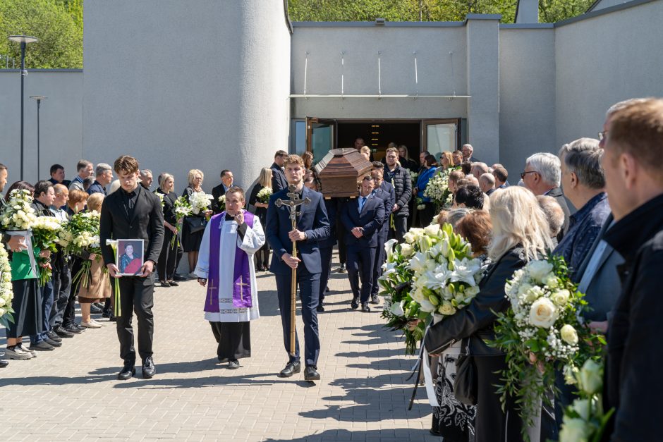 Legendinio krepšininko A. Sabonio mama amžinojo poilsio atgulė Karmėlavos kapinėse 