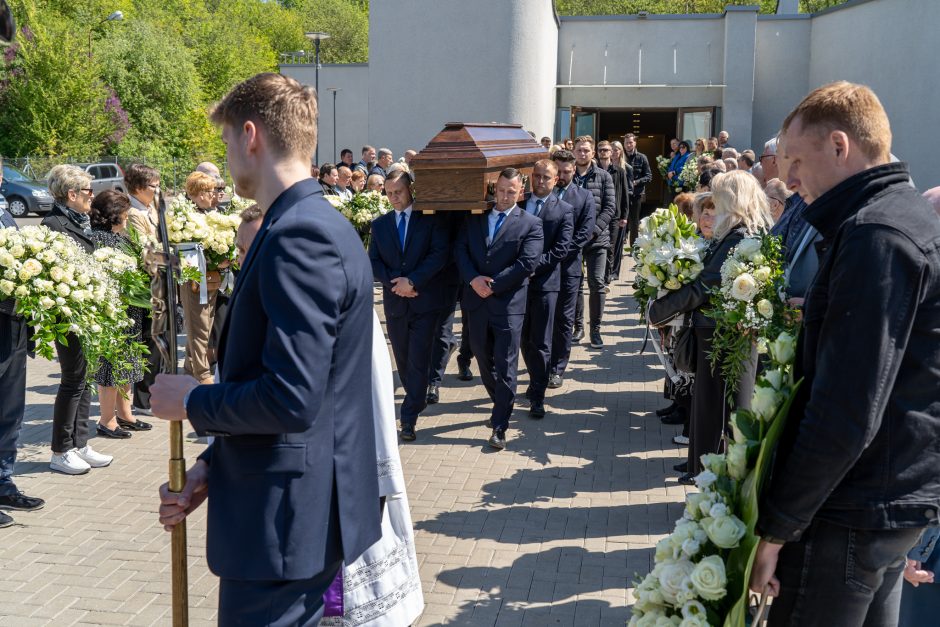 Legendinio krepšininko A. Sabonio mama amžinojo poilsio atgulė Karmėlavos kapinėse 