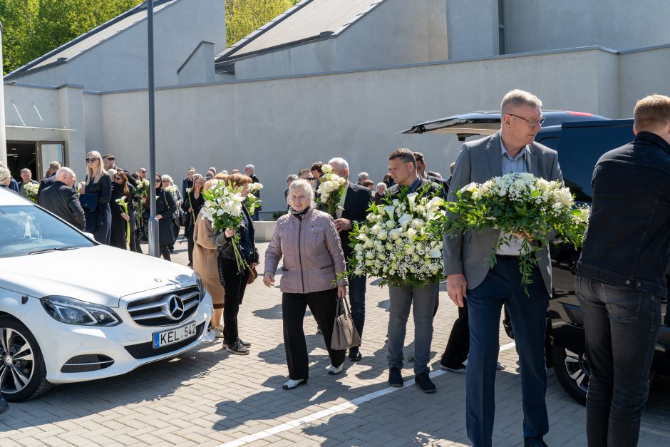 Legendinio krepšininko A. Sabonio mama amžinojo poilsio atgulė Karmėlavos kapinėse 