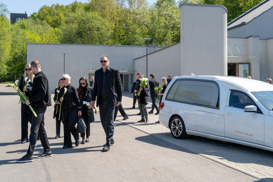 Legendinio krepšininko A. Sabonio mama amžinojo poilsio atgulė Karmėlavos kapinėse 