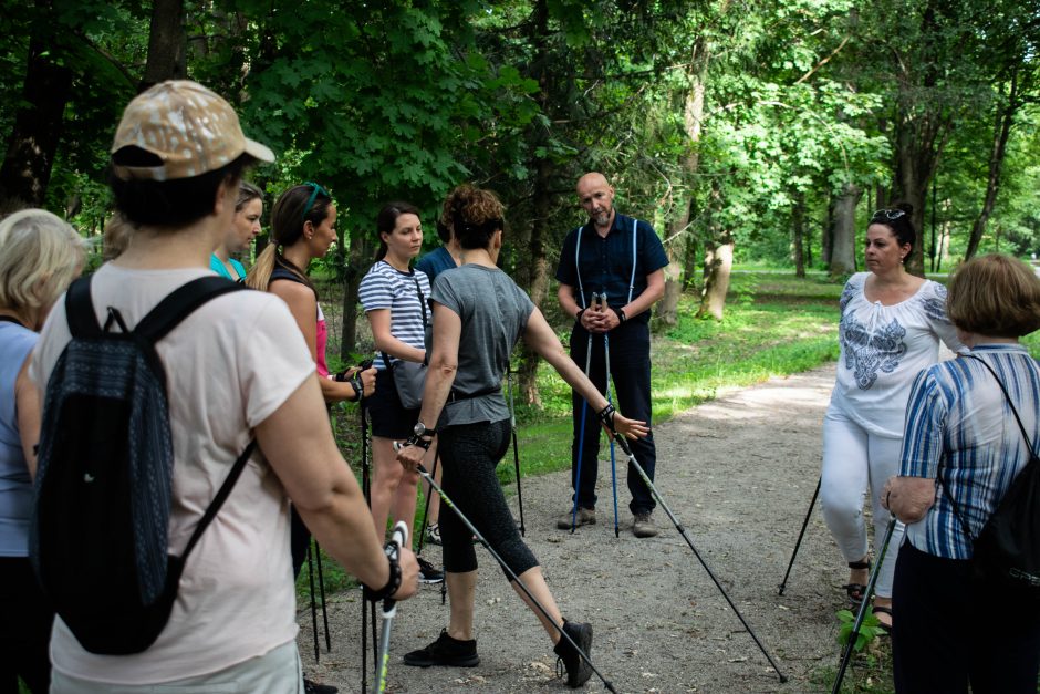 Šiaurietiško ėjimo treniruotės: „Už lazdų ir į gamtą!“