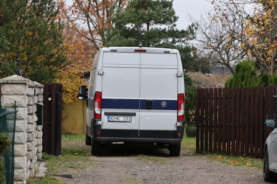 Sumaištis Amaliuose: pareigūnams iš panosės pabėgo nauju nusikaltimu įtariamas kalinys