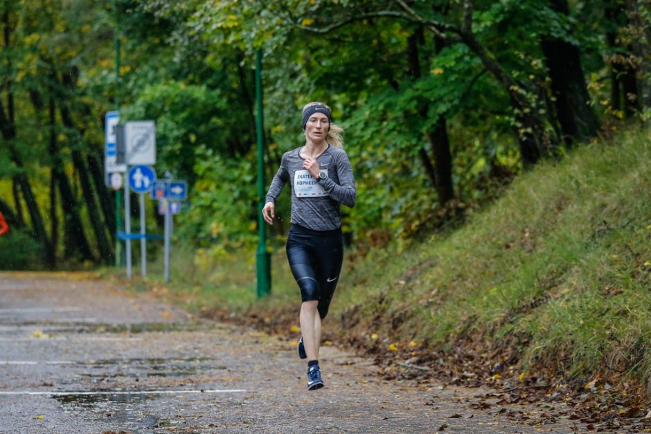 Susigrūmęs su pajūrio vėju bėgime „Gintarinė jūrmylė“ triumfavo R. Kančys