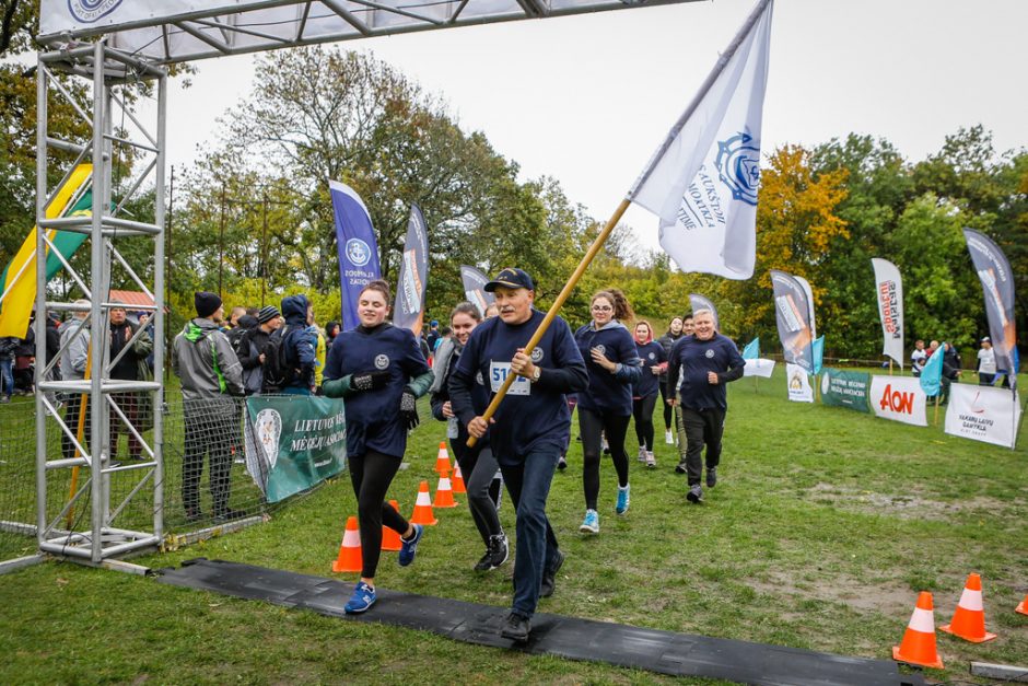 Susigrūmęs su pajūrio vėju bėgime „Gintarinė jūrmylė“ triumfavo R. Kančys