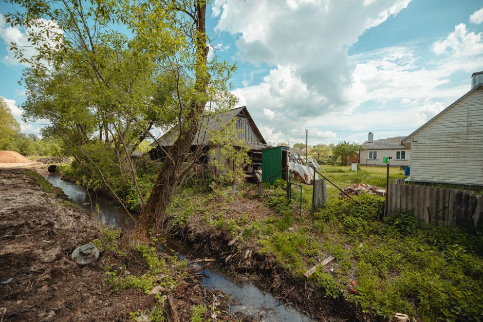 Palemono gyventojai: po darbininkų apsilankymo namuose būti pavojinga