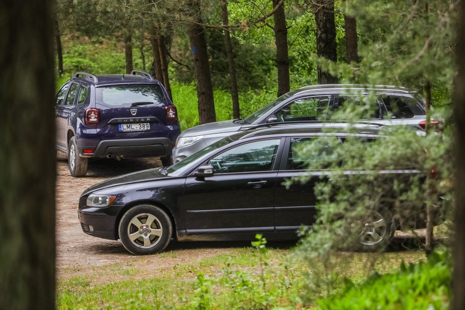 Už valdininkų pikniką – nuobauda, bet liko klausimų