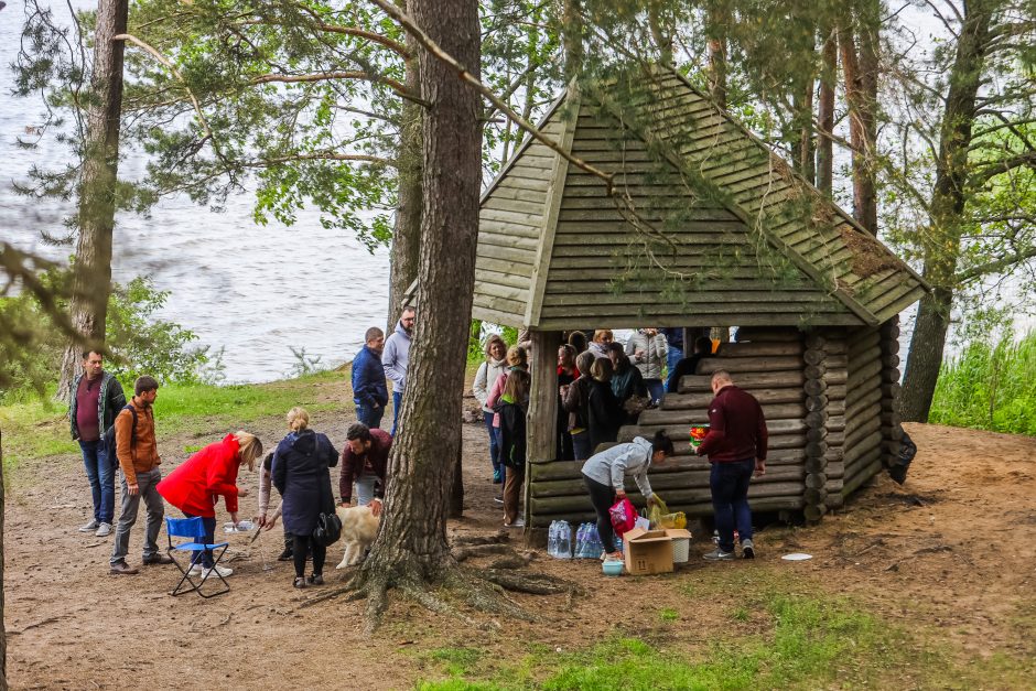 Už valdininkų pikniką – nuobauda, bet liko klausimų