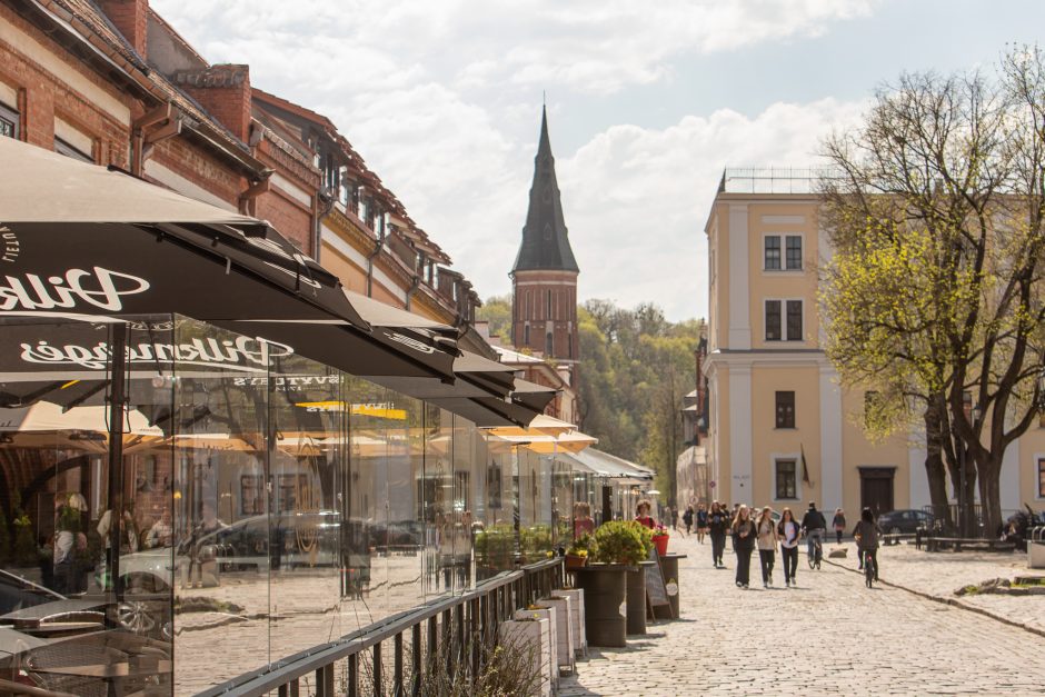 Kaune įsibėgėja lauko kavinių sezonas