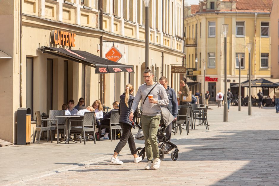 Kaune įsibėgėja lauko kavinių sezonas