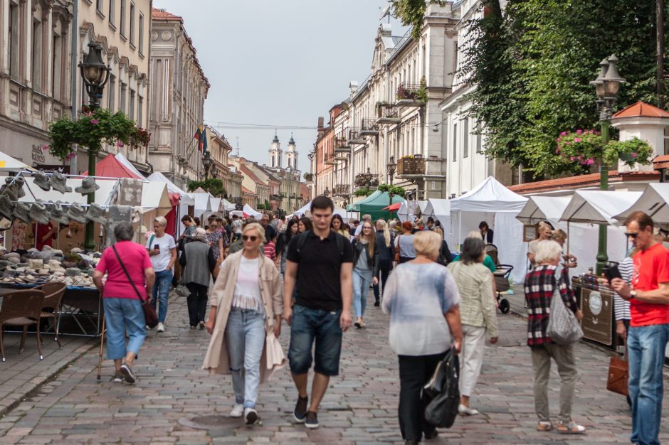 Senamiestyje pasklido rudens ir amatininkų gėrybės