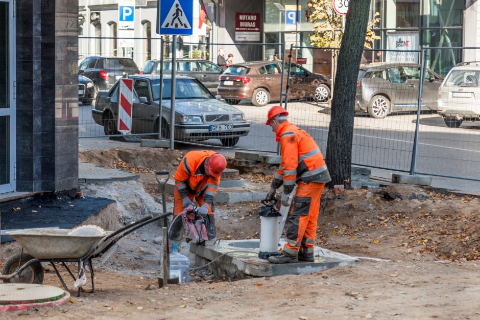 Kaune vieni darbai dar nebaigti, o jau braižomi nauji