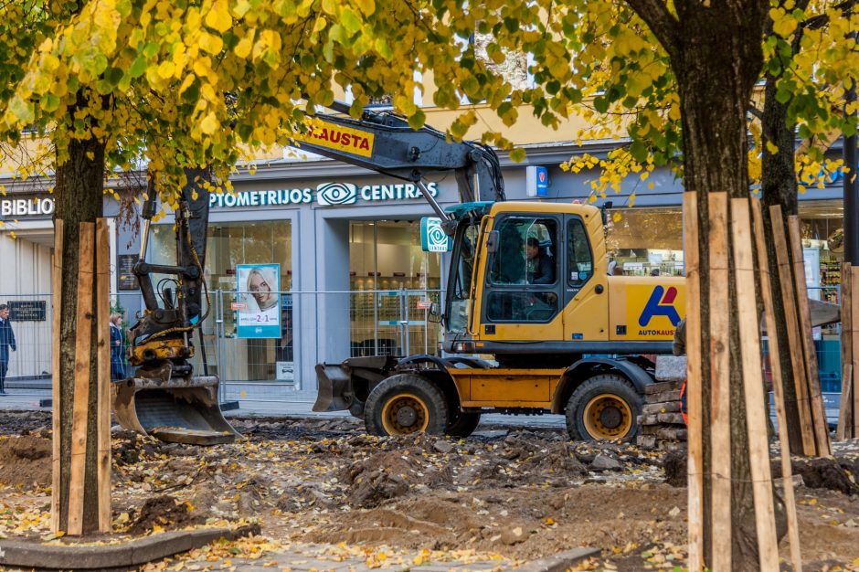 Kaune vieni darbai dar nebaigti, o jau braižomi nauji