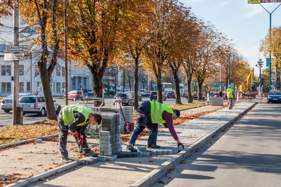 Kaune vieni darbai dar nebaigti, o jau braižomi nauji